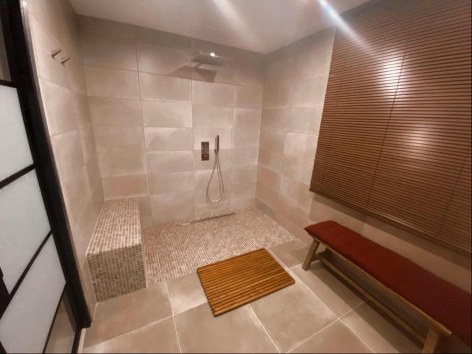 La Perle Rouge A Panazol Bed & Breakfast ภายนอก รูปภาพ